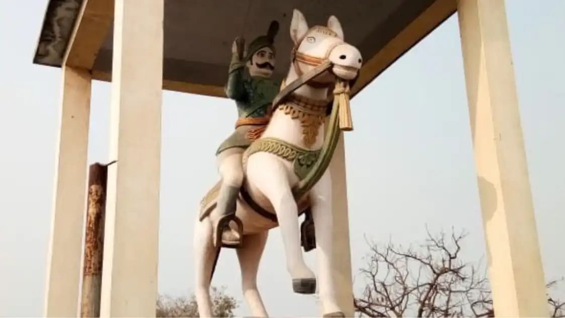 होली पर खुशियां नहीं शोक मनाते हैं यहां के लोग, मनाया जाता है तीन दिन का शोक