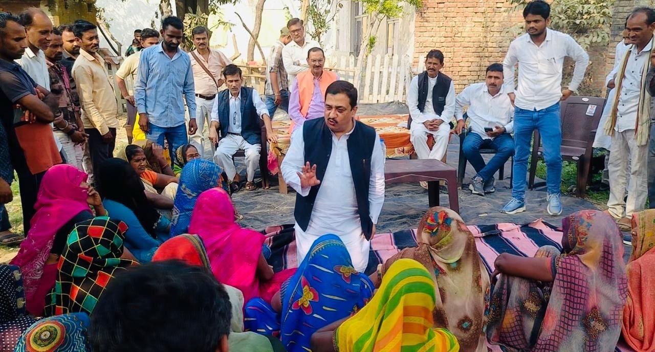 रायबरेली:होली का त्योहार आपसी भाईचारे का संदेश देता है-अतुल सिंह 