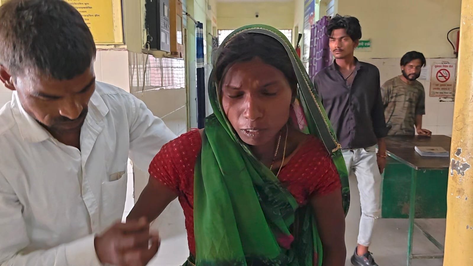 रायबरेली-नशेड़ी पति की प्रताड़ना से आहत पत्नी ने थाने में प्रार्थना पत्र देकर लगाई न्याय की गुहार