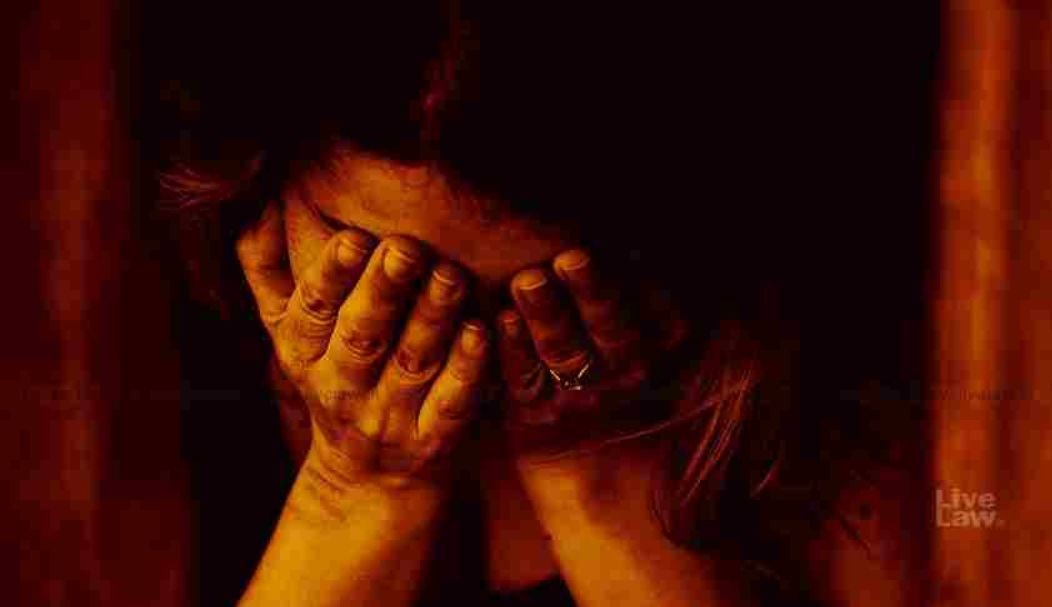 Raibareli-रेप पीड़िता ने खून से लिखा सीएम को पत्र, इच्छा मृत्यु की है मांग 