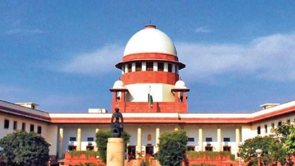 उद्धव सरकार को SC से बड़ा झटका, कल ही होगा फ्लोर टेस्ट