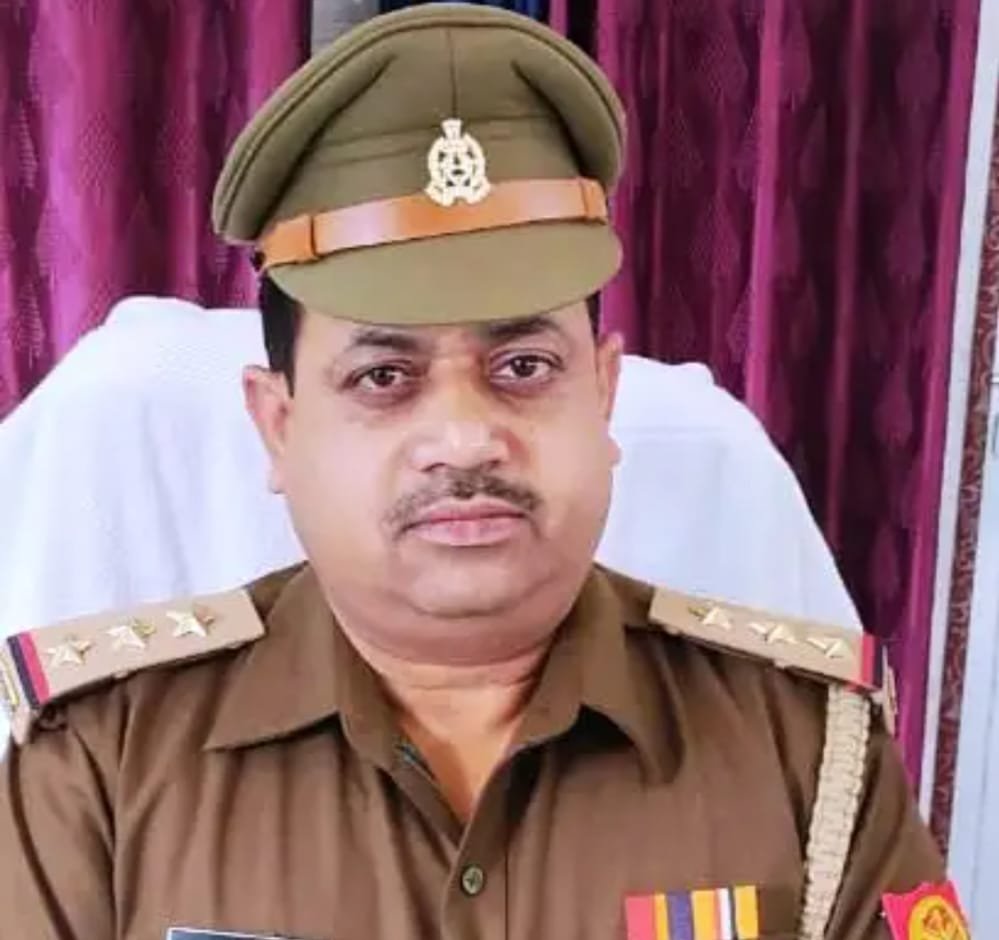 Raibareli-कप्तान साहब ! आखिर क्या जांच में सिमट के रह जाएगी SHO लालगंज राजेश सिंह की अमर्यादित टिप्पणी