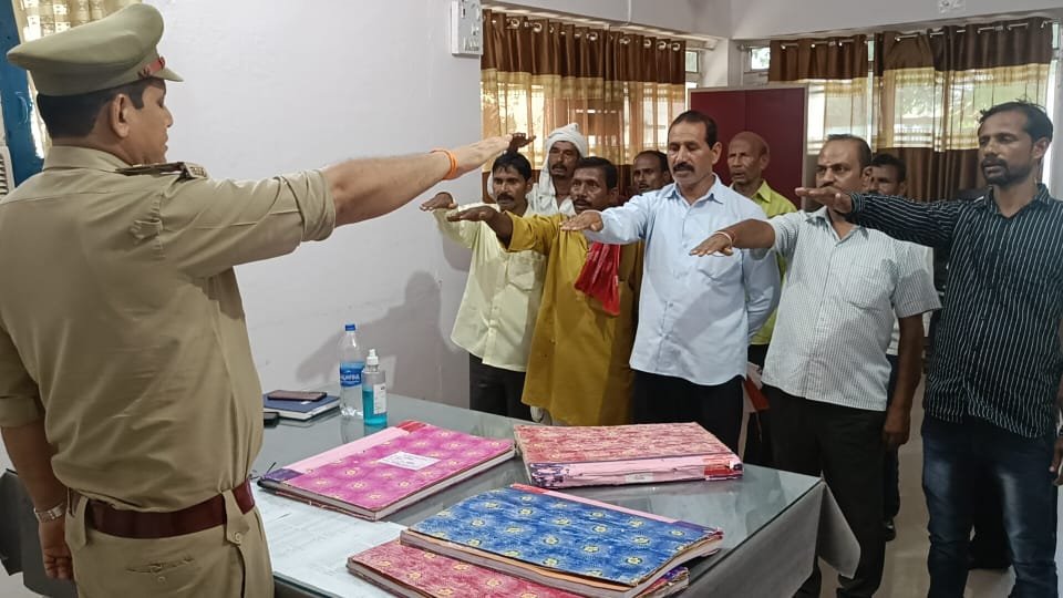 रायबरेली-कोतवाली प्रभारी संजय त्यागी ने हिस्ट्रीशीटरो को दिलाई शपथ,जाने वजह!