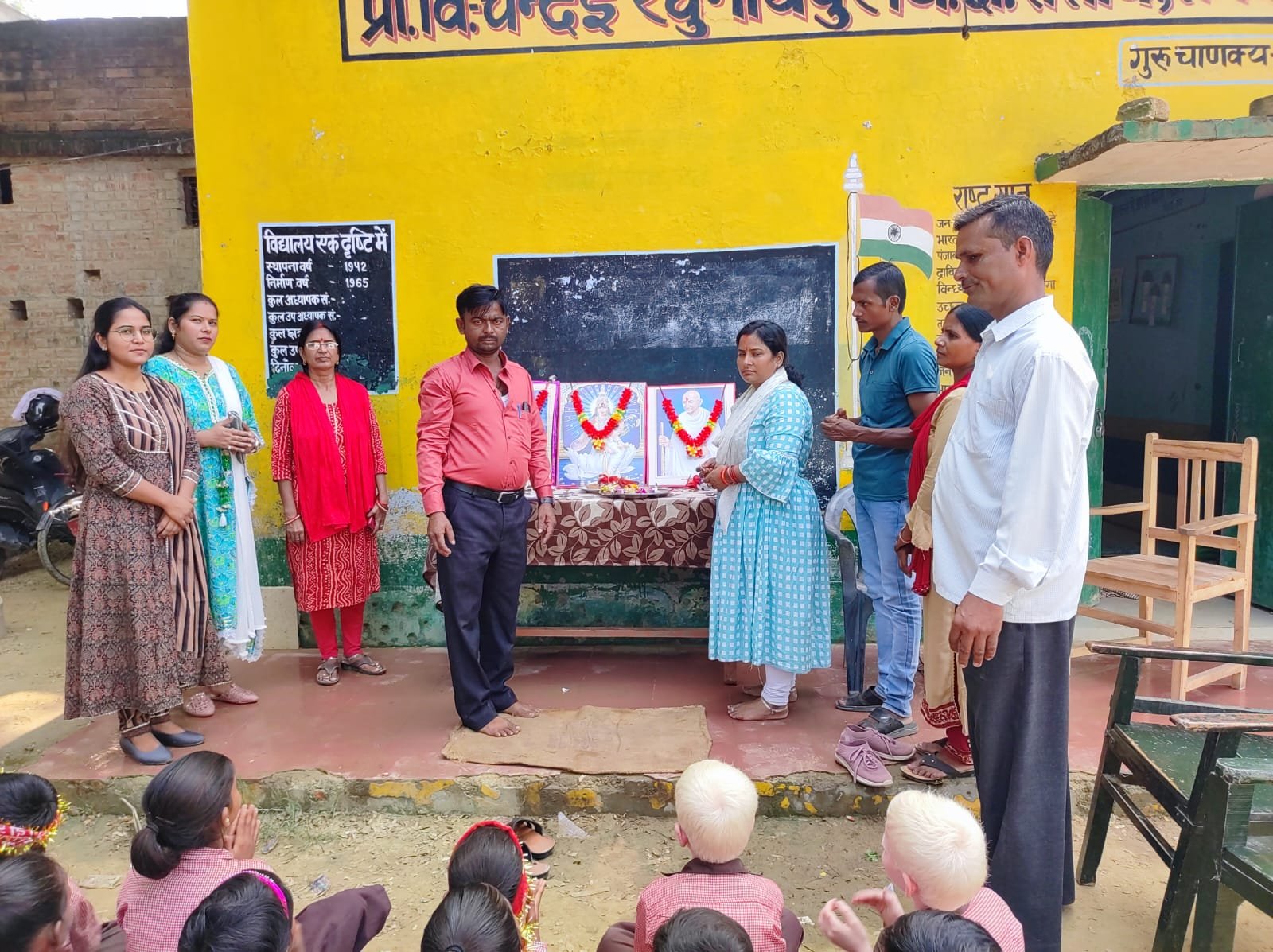 रायबरेली-महात्मा गांधी की जंयती पर सुलेख प्रतियोगिता का हुआ आयोजन