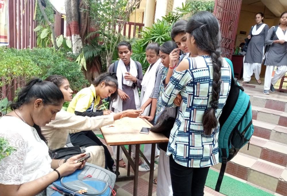 Raibareli-विद्यार्थी परिषद से जुड़ने में रूचि दिखा रहे विद्यार्थी*