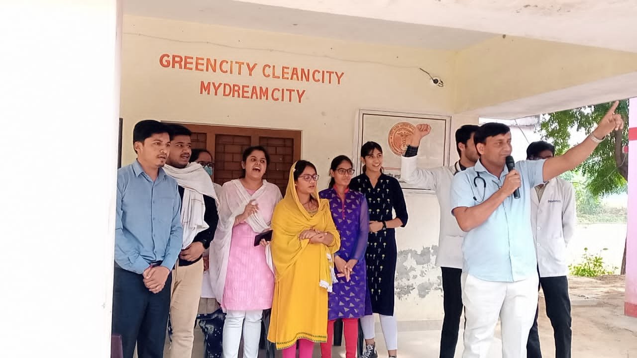 Raibareli-एम्स के डॉक्टरों की टीम ने नुक्कड़ नाटक के माध्यम से टी 