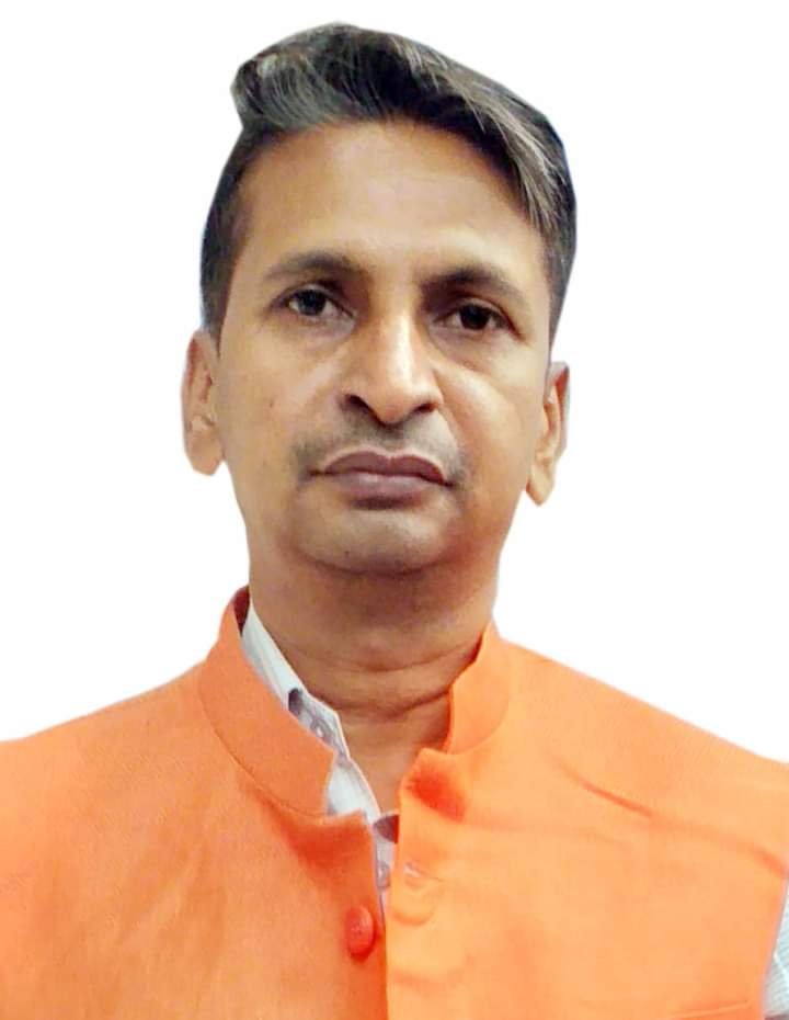 रायबरेली-नगर पंचायत अध्यक्ष के विरुद्ध सभासद ने खोला मोर्चा*