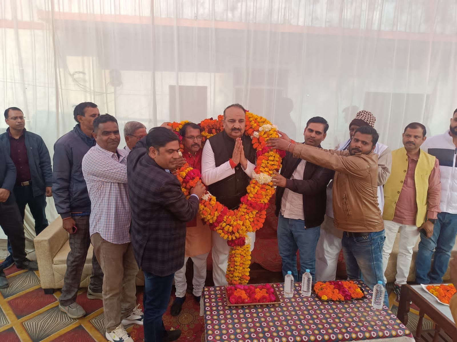 Raibareli-मंत्री दिनेश प्रताप सिंह ने अमावा ब्लाक में आधा दर्जन से अधिक जनसभाओं को किया संबोधित, सुनी लोगों की जन समस्याएं।