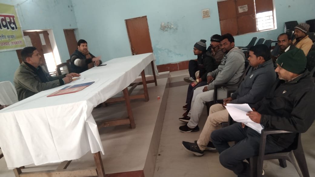 Raibareli-ब्लॉक दिवस पर फरियादियों के न आने से पसरा रहा सन्नाटा।