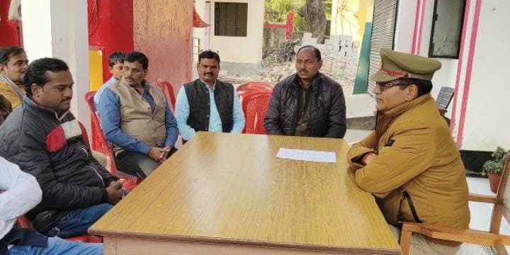 रायबरेली-कोतवाली प्रभारी ने क्षेत्र के सर्राफा व्यापारियों के साथ की बैठक,,,,