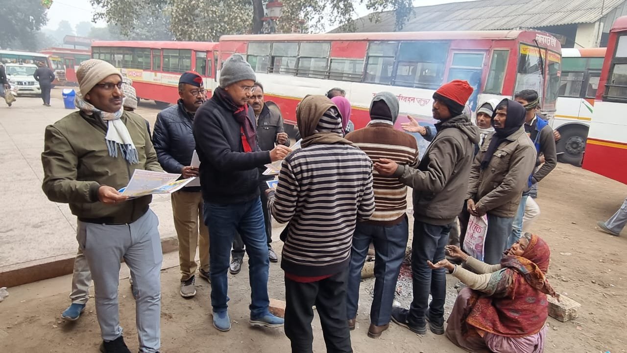 Raibareli-एआरटीओ प्रशासन मनोज कुमार सिंह के नेतृत्व में चलाया गया जागरुकता अभियान