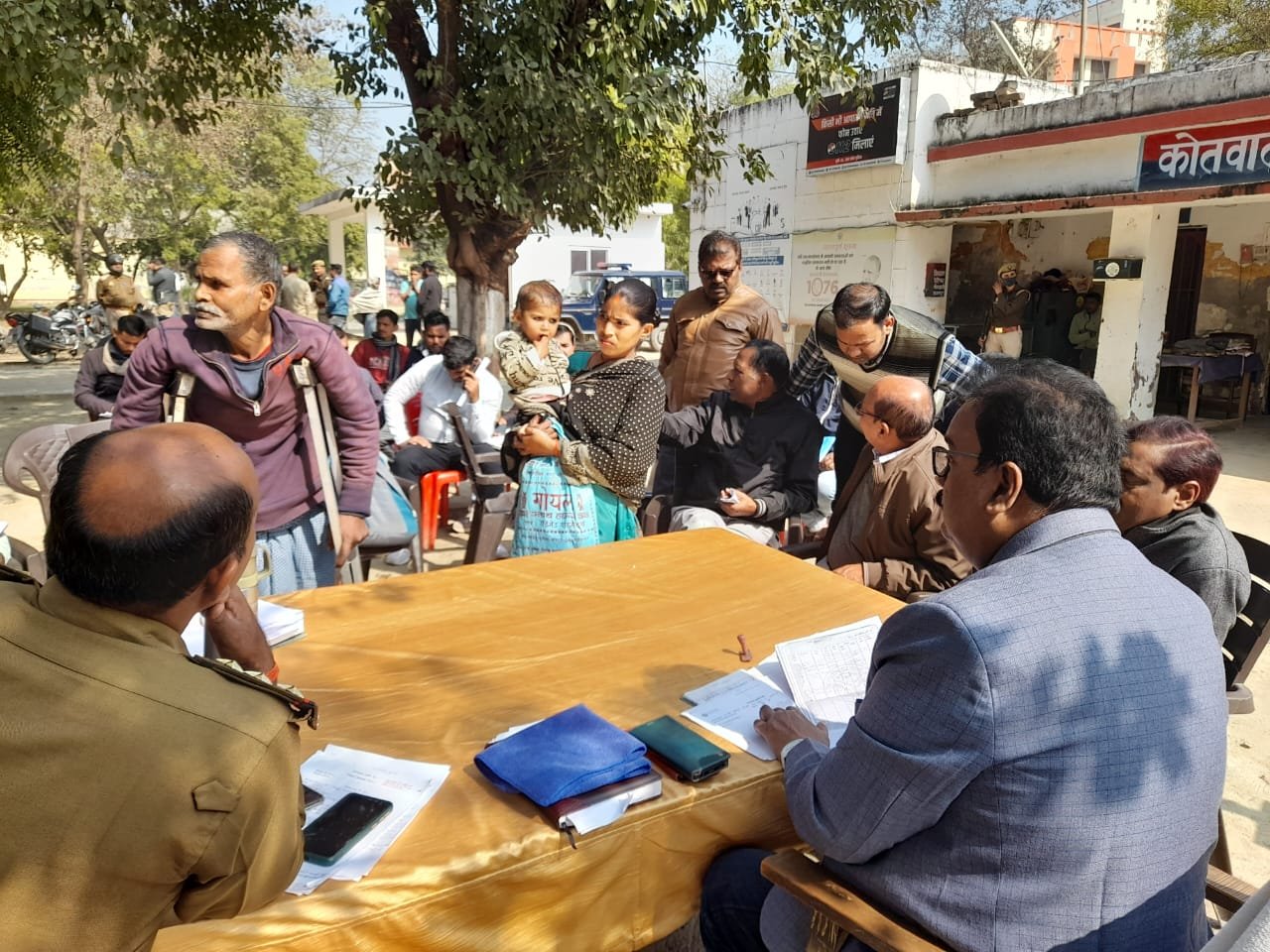 Raibareli-उपजिलाधिकारी की अध्यक्षता में मनाया गया समाधान दिवस