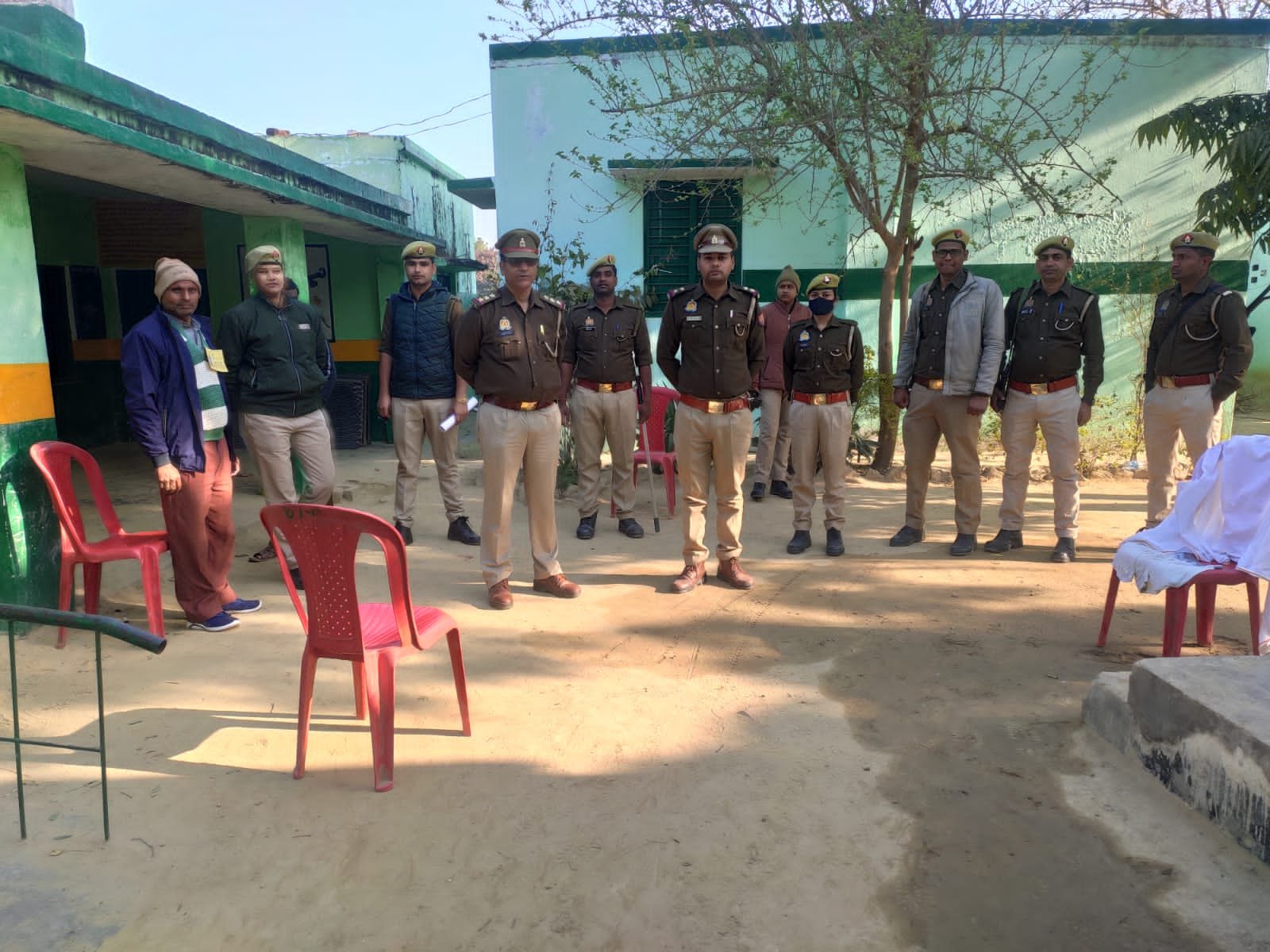 रायबराली-बीडीसी के चुनाव में 902 मतदाताओं में की वोटिंग