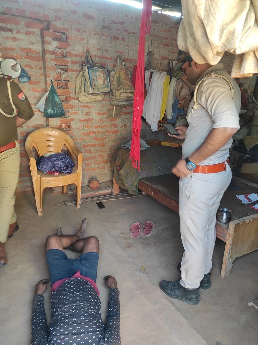 Raibareli-युवक ने संदिग्ध परिस्थितियों में फांसी पर लटक कर मौत को लगाया गले,पुलिस जांच में जुटी*