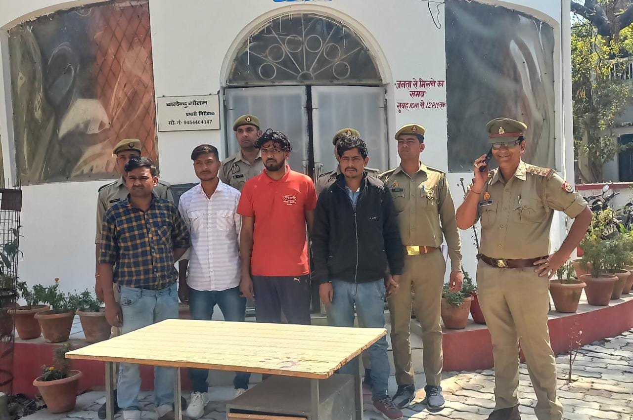 Raibareli-एक मंत्री  के करीबी पर हत्या का आरोप , गंदा नाला में फेंकी थी वेटर की हत्या कर लाश,गाडी भी हुई बरामद 