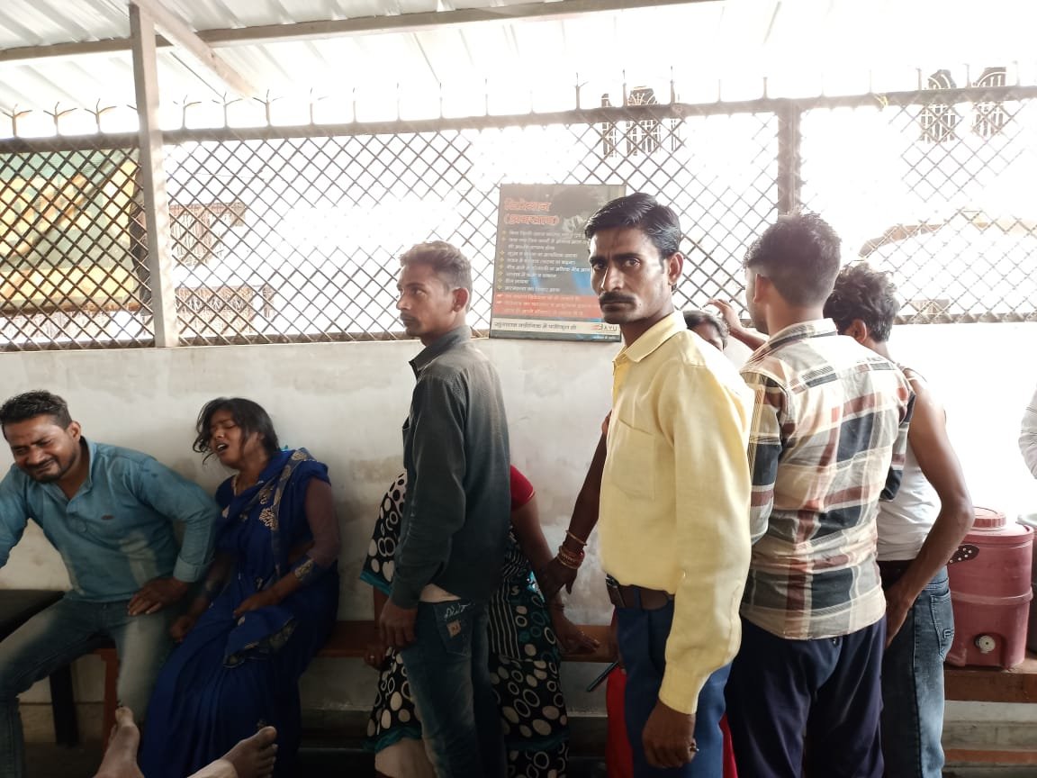 Raibareli-संदिग्ध परिस्थितियों में अधेड़ ने फांसी का फंदा लगाकर आत्महत्या कर ली।