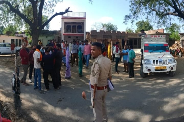 Raibareli-घर पर काम कर रहे अधेड़ पर अचानक गिरा छज्जा,मौत