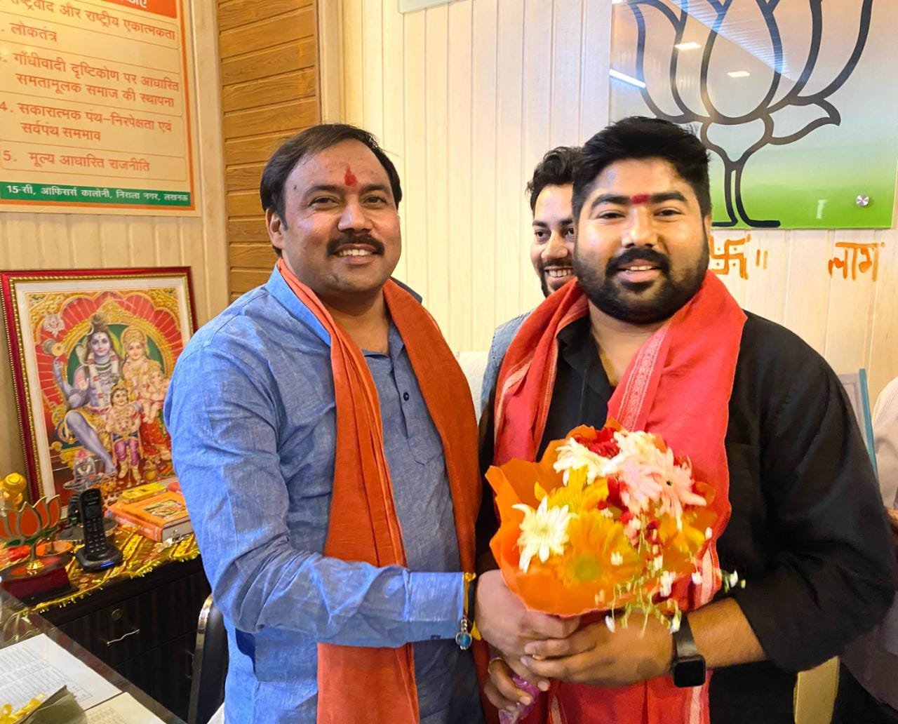 Raibareli-भारतीय जनता युवा मोर्चा के  महामंत्री कमलेश मिश्रा से भाजपा नेता अभिषेक मिश्रा ने की मुलाकात