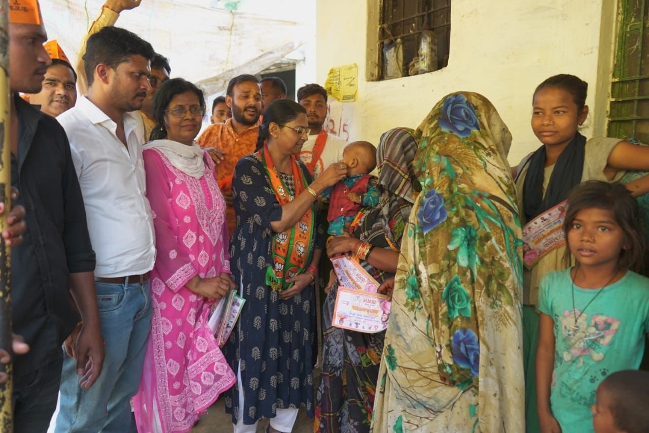 Raibareli-भाजपा प्रत्याशी के आक्रामक प्रचार से विपक्षी उम्मीदवारों के छूटे पसीने*