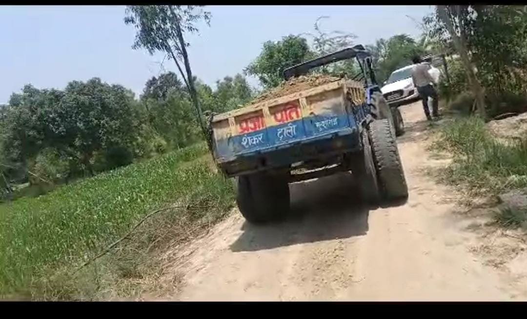 Raibareli-अवैध खनन जोरों पर लेखपाल की शिकायत पर भी पुलिस नहीं कर रही कार्यवाही।