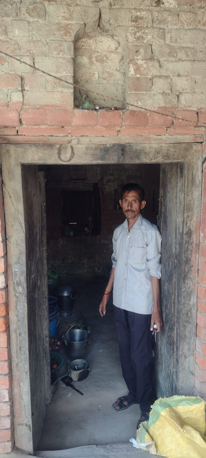 Raibareli-ग्राम प्रधान सरकार के सपनों को कर रहे चकनाचूर*