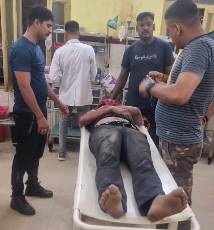 Raibareli-चौकी इंचार्ज की सतर्कता से घायल की बची जान, सोशल मीडिया पर लोगों ने की सराहना