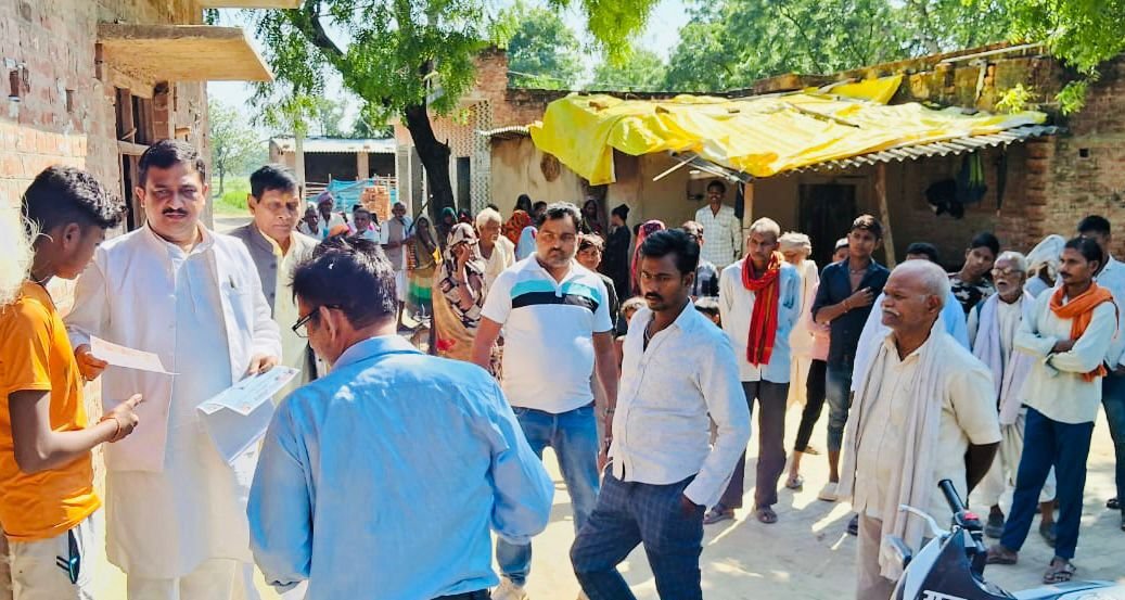 Raibareli-दर्जनों गांवों का भ्रमण कर सुनी लोगो की समस्याएं