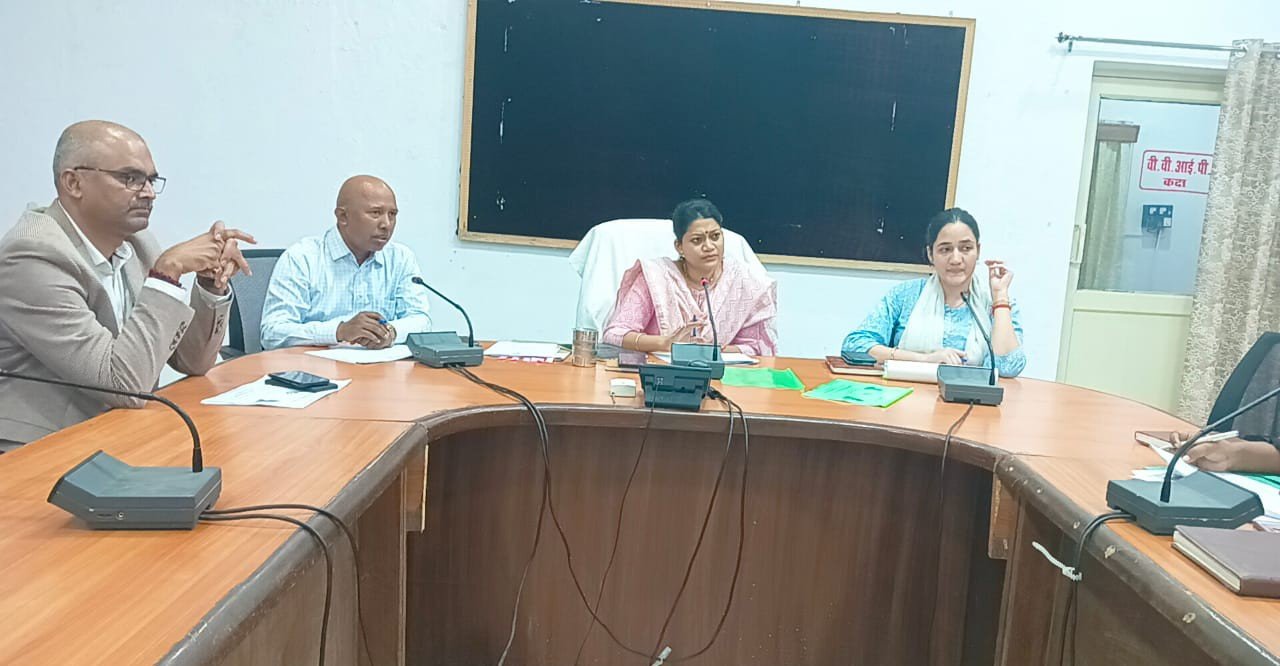 Raibareli-डीएम ने की जेल समिति और जिला कौशल समिति प्रशिक्षण प्रदाताओं के साथ हुई बैठक