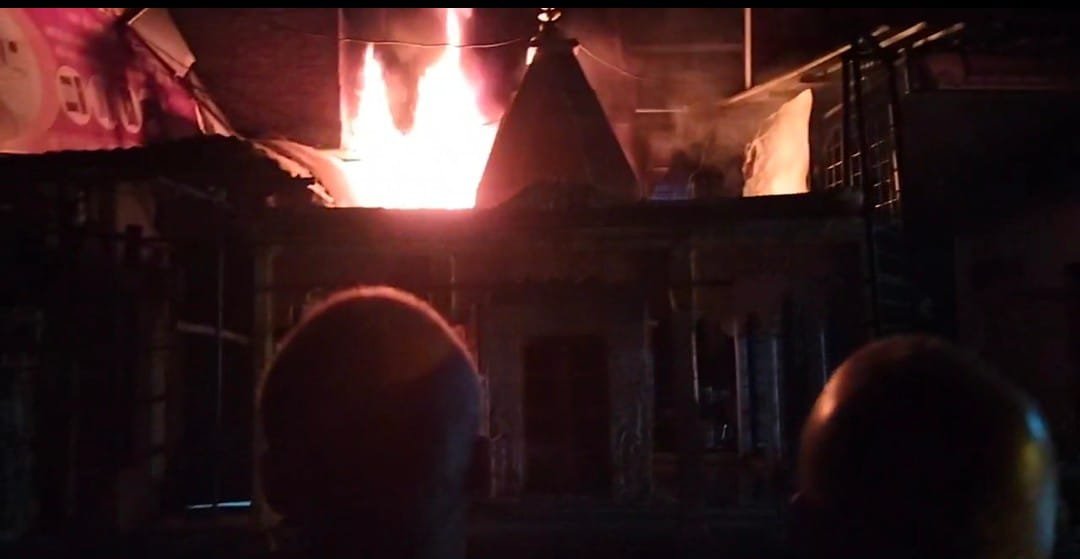 रायबरेली-इलेक्ट्रॉनिक की दुकान में लगी भीषण आग