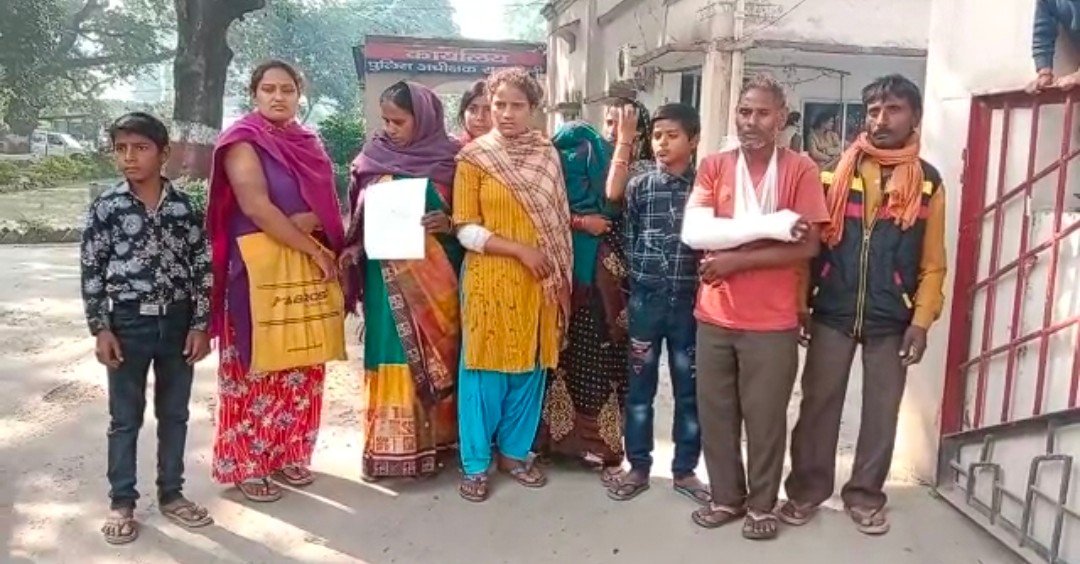 Raibareli-दबंगो ने पैरों तले रौंदी कानून व्यवस्था