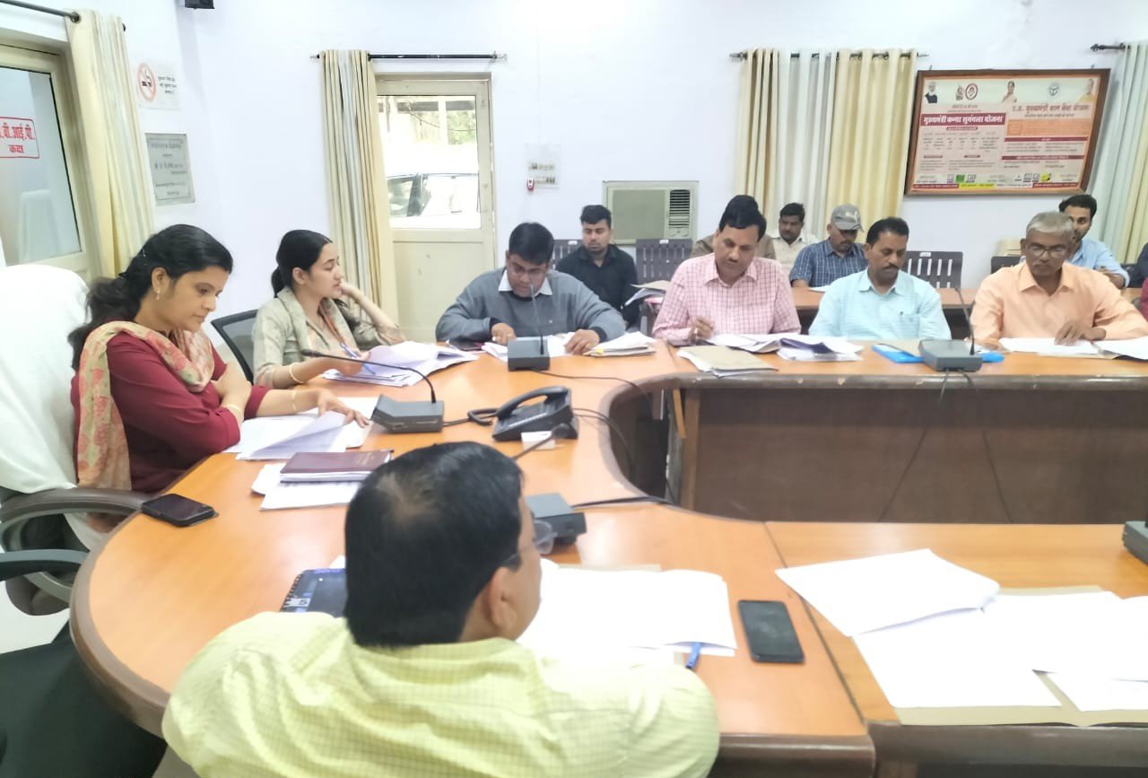 Raibareli-डीएम की अध्यक्षता में जिला स्तरीय अभिसरण समिति की बैठक हुई सम्पन्न