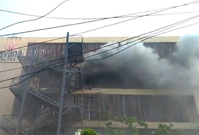 लेवाना होटल के अग्नि तांडव से 2 लोगों की मौत, 9 लोग गंभीर हालत में !