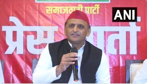 अखिलेश यादव ने बीजेपी पर साधा निशाना, बोले जनता को धोखा देने के लिए पास किया महिला आरक्षण बिल