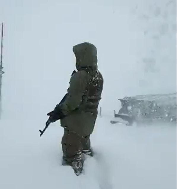 सेवा सुरक्षा बन्धुत्व का संकल्प लिए जवानों की ठंड में तपस्या, भारत माँ के इन सपूतों का एकमात्र लक्ष्य देश की सुरक्षा