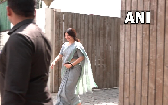 लालू प्रसाद से मिलने दिल्ली पहुंचीं सपा सांसद डिंपल यादव, जाना हाल