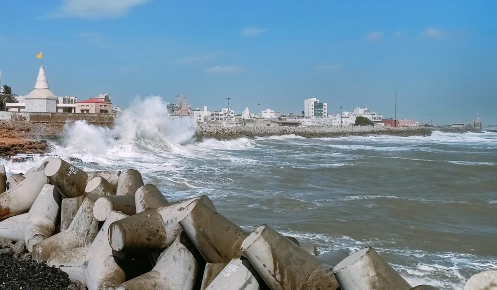 15 जून तक गुजरात के कच्छ में तूफ़ानी दस्तक दे सकता है “Biparjoy” चक्रवात