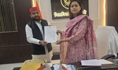 रायबरेली-किसानों के हक की आवाज बुलंद, राहुल लोधी ने जिलाधिकारी को सौंपा ज्ञापन