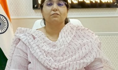 रायबरेली-नवागंतुक जिलाधिकारी सरनीत कौर ब्रोका ने संभाला कार्यभार