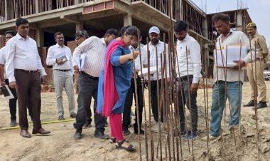 डीएम ने रायबरेली-निर्माणाधीन सभागार एवं पुस्तकालय का किया स्थलीय निरीक्षण