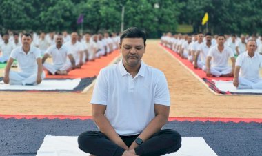 नोडल अधिकारी/प्रमुख सचिव ने 12वें अंतर्राष्ट्रीय योग दिवस पर किया योगाभ्यास
