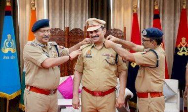 डीजीपी के स्टाफ ऑफिसर पूर्णेंदु सिंह भारतीय पुलिस सेवा में किया गया चयनित डीजीपी ने किया सम्मानित