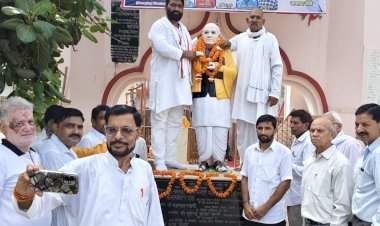 स्वतंत्रता दिवस पर देवव्रत धामा का PDA संदेश: संविधान और अधिकारों की रक्षा के लिए एकजुट होने का आह्वान