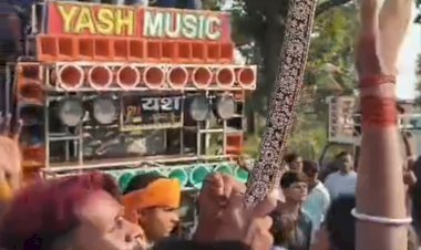 रायबरेली: मूर्ति विसर्जन के दौरान बवाल, डीजे पर डांस को लेकर दो गुटों में मारपीट