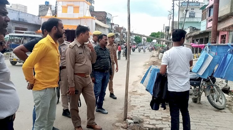 Raibareli-नवागंतुक कोतवाल ने नगर में चलाया सफाई व अतिक्रमण हटाओ अभियान।