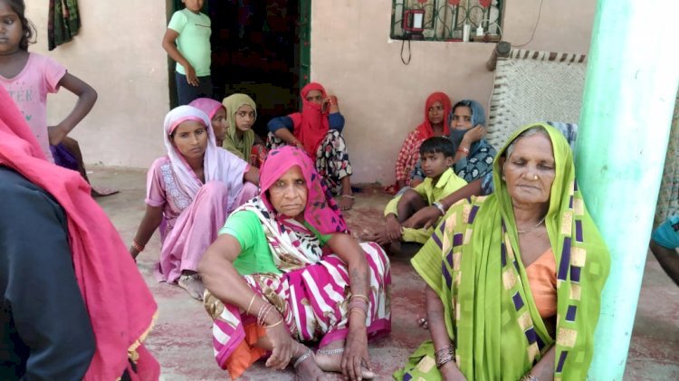 Raibareli-संदिग्ध परिस्थितियों में 30 वर्षीय युवक ने फांसी का फंदा लगाकर आत्महत्या कर ली।