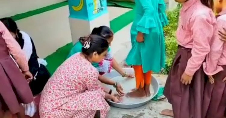 Raibareli-प्राथमिक विद्यालय सुदौली में बालिकाओं का पूजन एवम सम्मान*