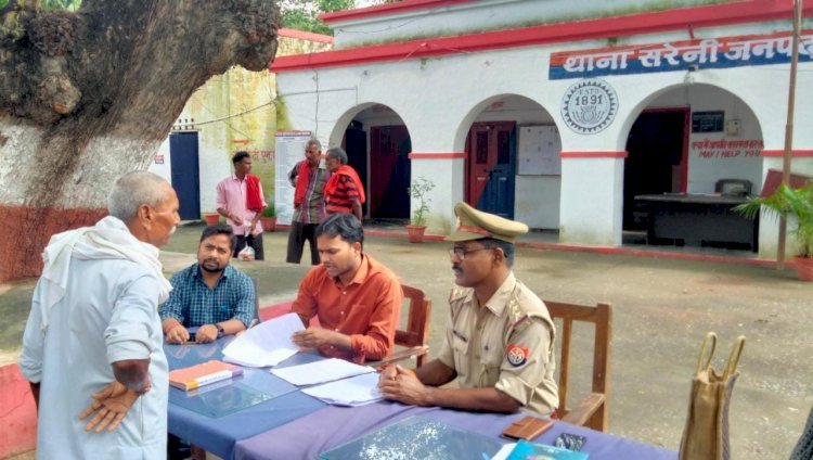 Raibareli-थाना समाधान दिवस में तहसीलदार,नायब तहसीलदार व थानाध्यक्ष ने सुनीं फरियादियों की फरियाद*