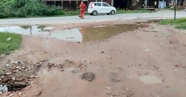 Raibareli-सड़को पर चलना हुआ दुश्वार