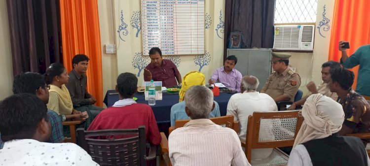 रायबरेली-R एक्सप्रेस खबर का हुआ असर एसडीएम ने मामले को लिया संज्ञान गौशाला का मामला हुआ सांत