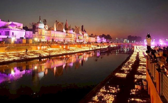 दियो की रौशनी से जगमगाई राम की नगरी, तस्वीरों में देखिए अद्भुत, ऐतिहासिक और अलौकिक दीपोत्सव की भव्यता